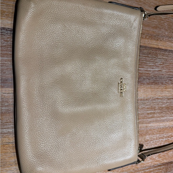 Coach Beige Leather Crossbody Bag **Free surprise gift with purchase! - Picture 7 of 8